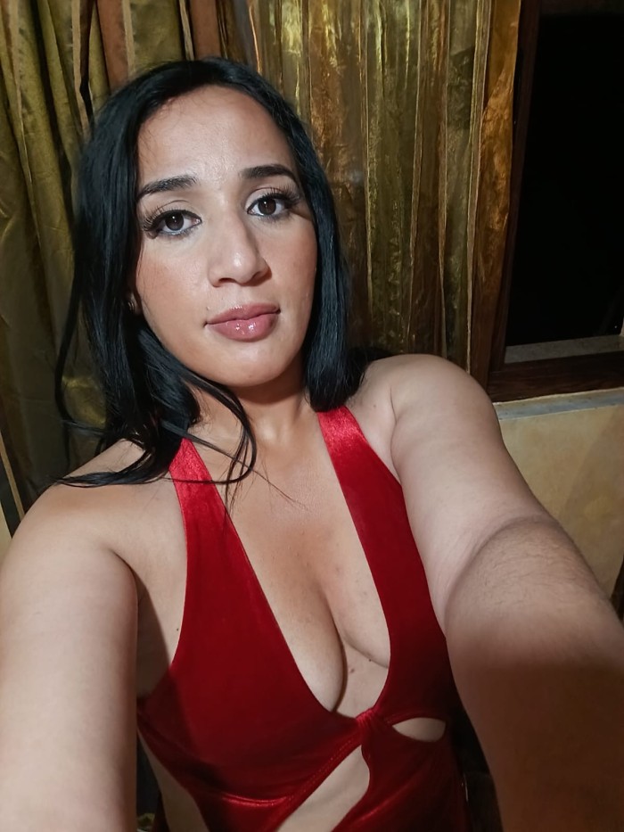 Cariñosa, disfruta de un rato agradable y dulce