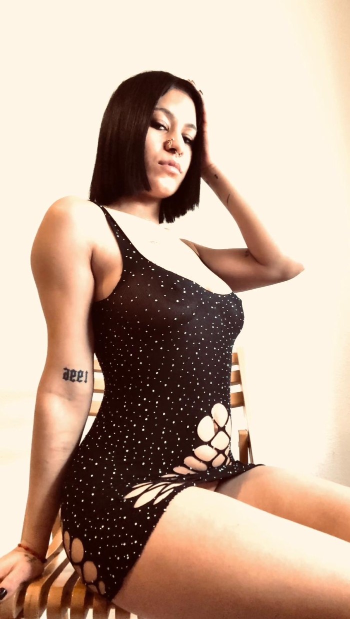 Samira dispuesta para ti