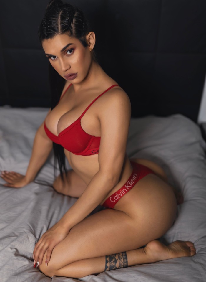 672025963 LATINA CALIENTE Y FIESTERA AVAILABLE 24H