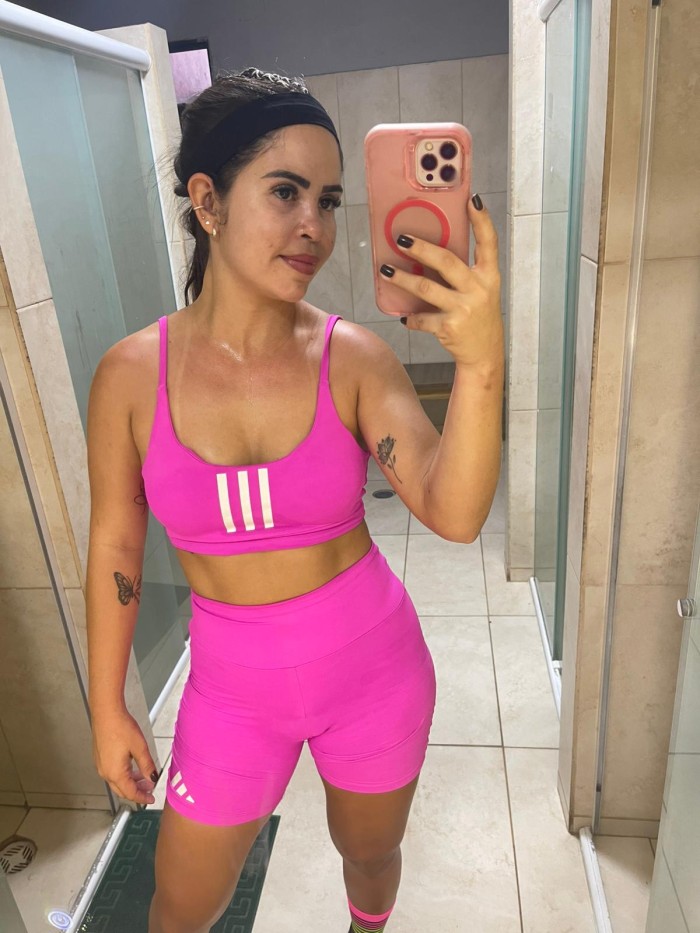 COMPLACIENTE MUJER ME ENCANTA EL SEXO