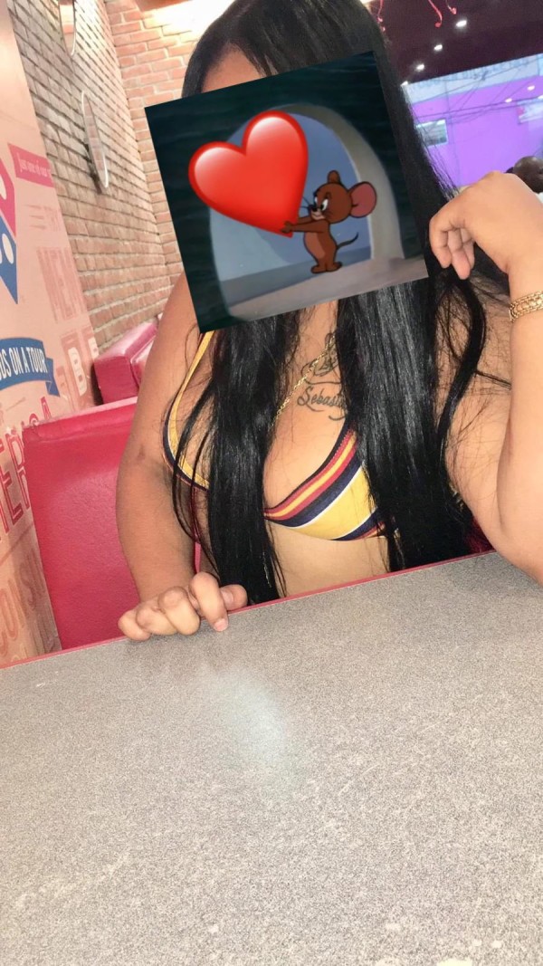 LATINA BIEN RICA , CALIENTE Y SUPER FIESTERA