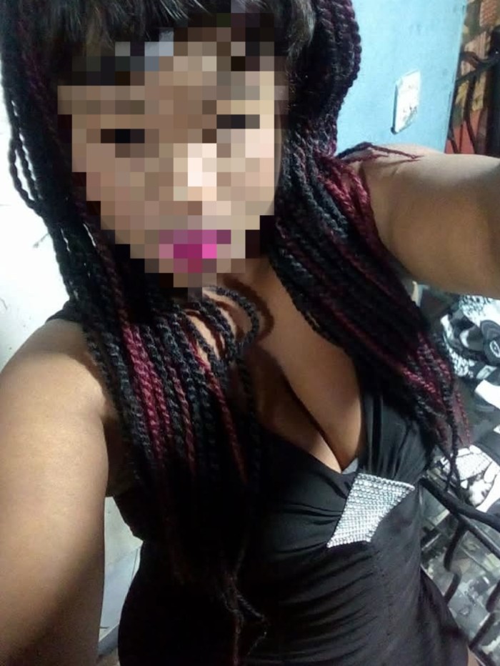FIESTERA MORENA QUE DESPIERTA TODOS TUS INSTINTOS