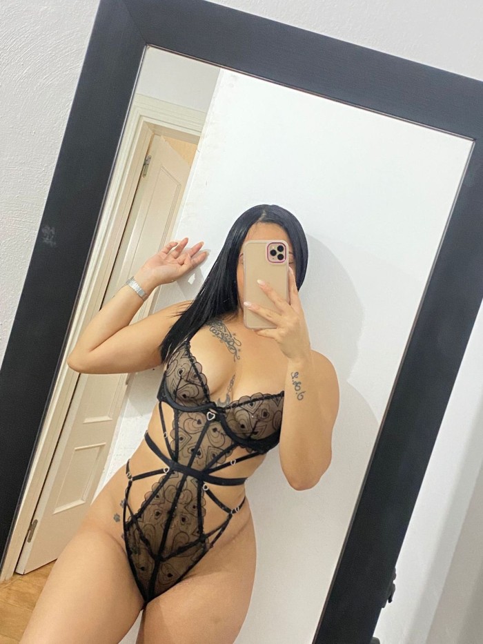 Venezolana muy cachonda y jovencita en Tetuan