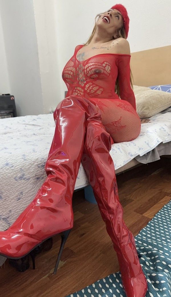RICA TRANS COLOMBIANA ,LA REINA DEL BESO NEGRO