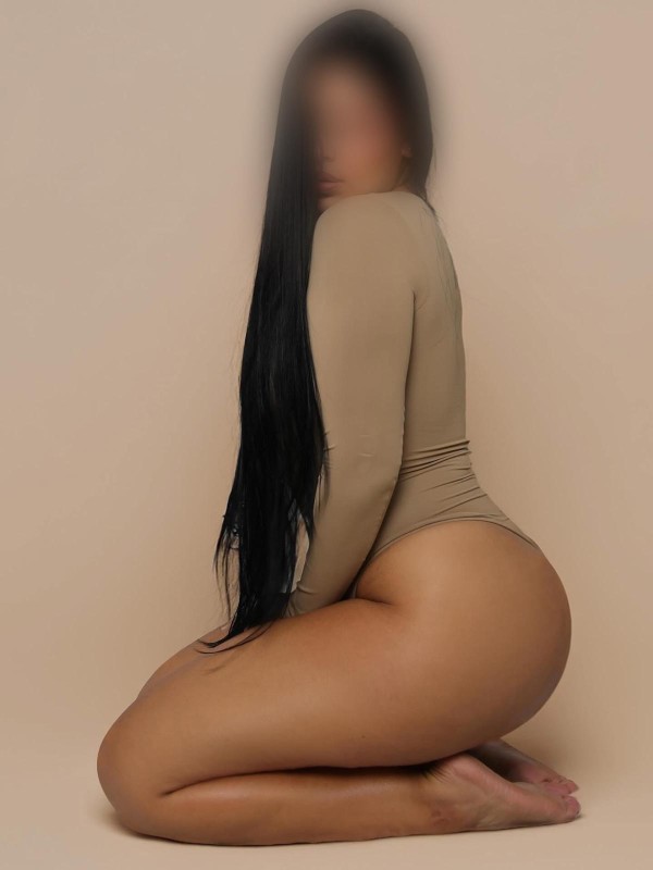 MASAJISTA PROFESIONAL MUY COMPLETA NOVEDAD FOTOS CASERAS
