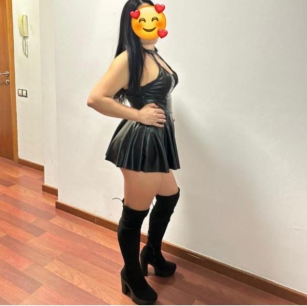 VENEZOLANA APASIONADA CALIENTE FIESTERA Y EXTROVERTIDA