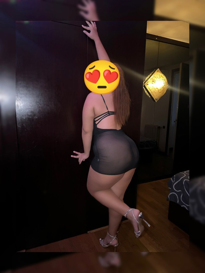 Sexy latina quiere pasarla rico en (torrassa)