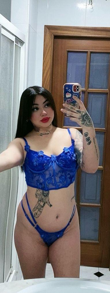 Chica guarra y candente esperando por ti