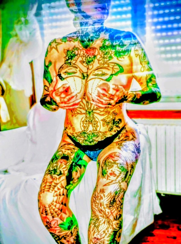 MORBOSA Y COMPLACIENTE