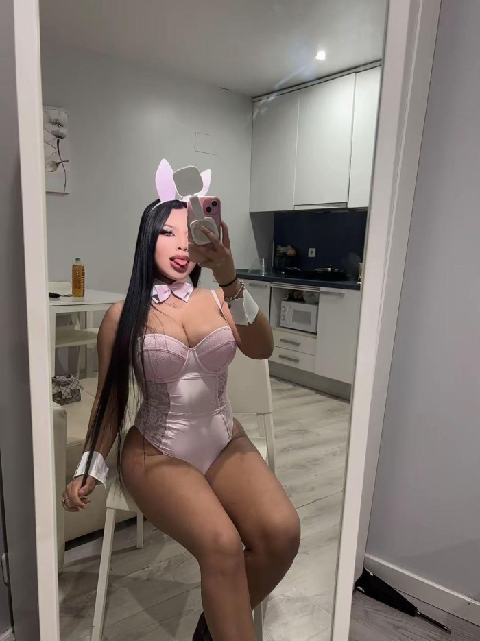 JOVEN ESTUDIANTE SUPER DIVINA NOVEDAD EN JEREZ DE LA FRONTERA