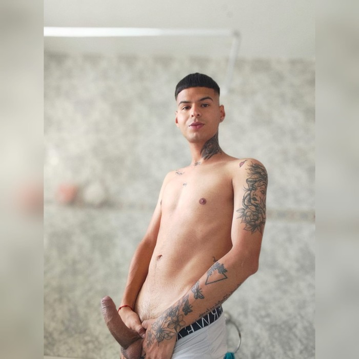 Hola Soy Liam Tu mejor opción 20 años