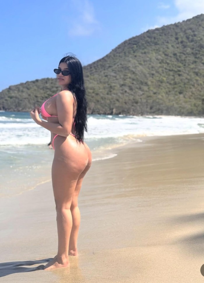 Paola tú putita caliente exótica Avilés novedad