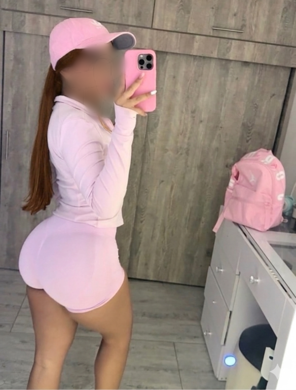 CARIÑOSA, ERÓTICA TRATO DE NOVIO,