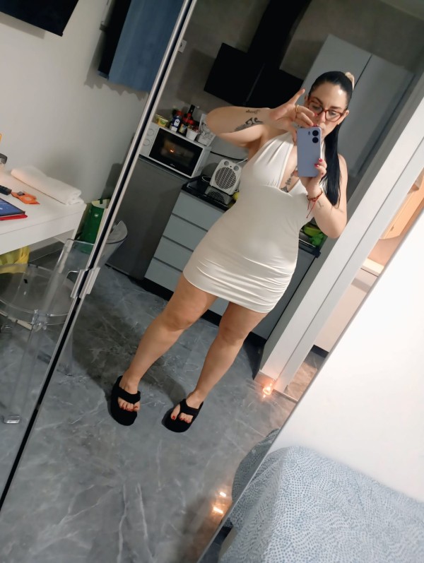 Soy una diosa ESPAÑOLA hermosa y sexy VIP llámame quedamos