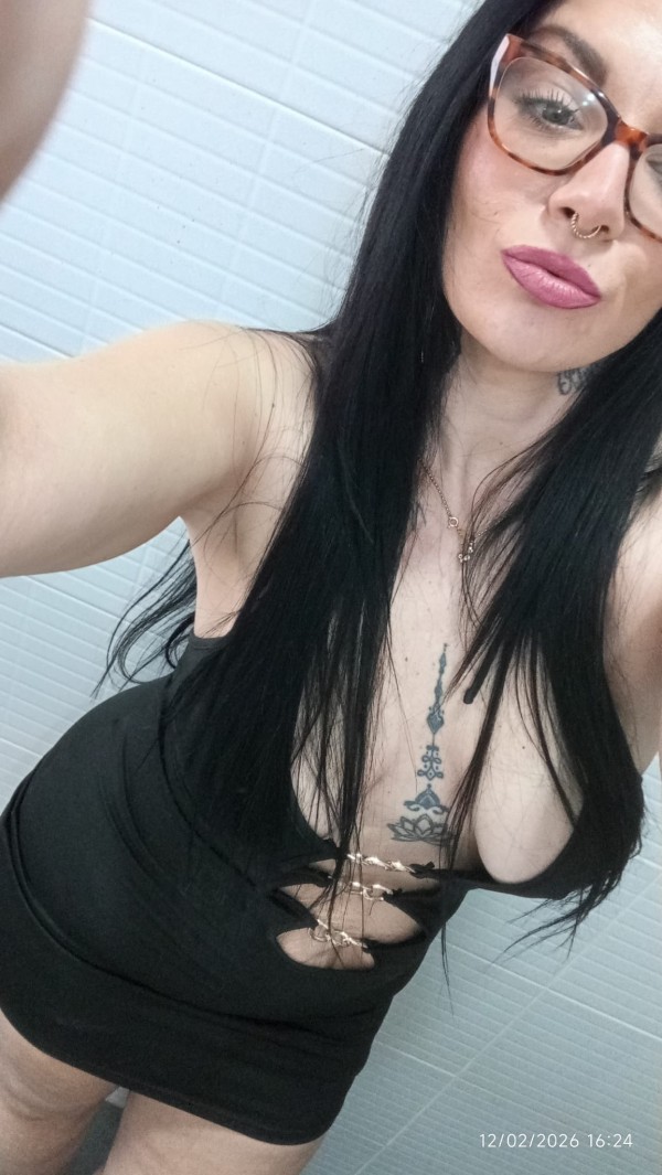 Soy una diosa ESPAÑOLA hermosa y sexy VIP llámame quedamos