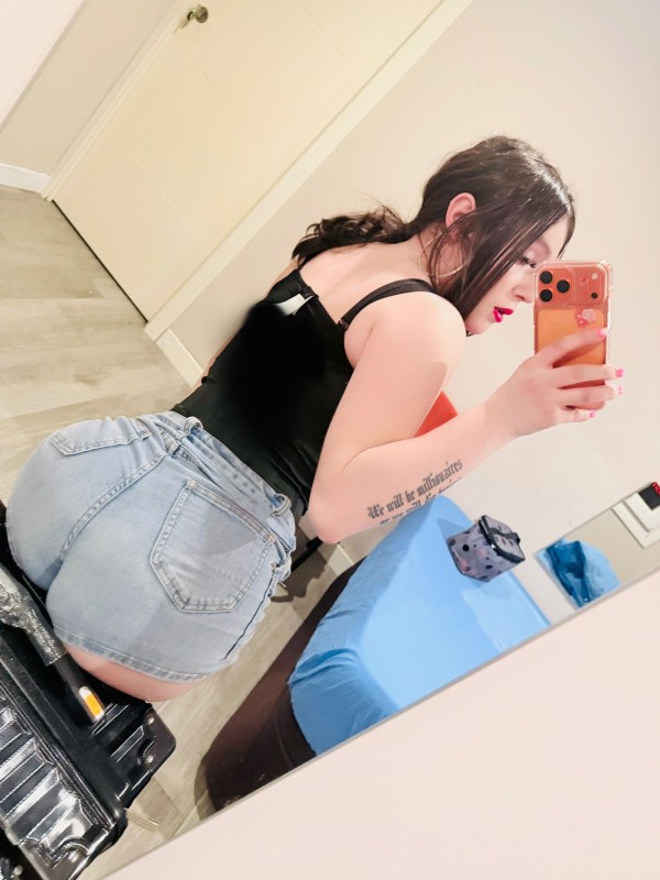 LA JOVENCITA TRANS QUE ESTABAS ESPERANDO