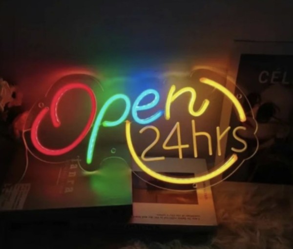 ESPAÑOLA TATRO ESQUISITO **SEXO**24H EN BUSCA DE C