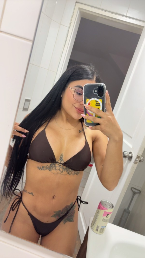 CHICA SEXI, CACHONDA Y FIESTERA