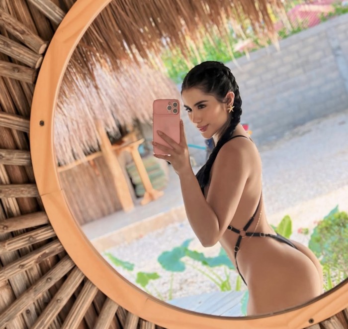 TIRED OF FAKE PROFILES? REAL VERIFIED MODEL