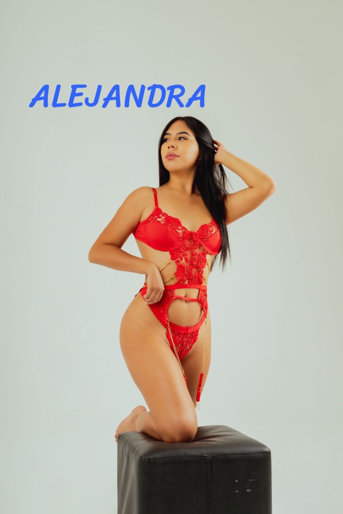 ALEJANDRA CHICA ENCANTADORA Y SEXY