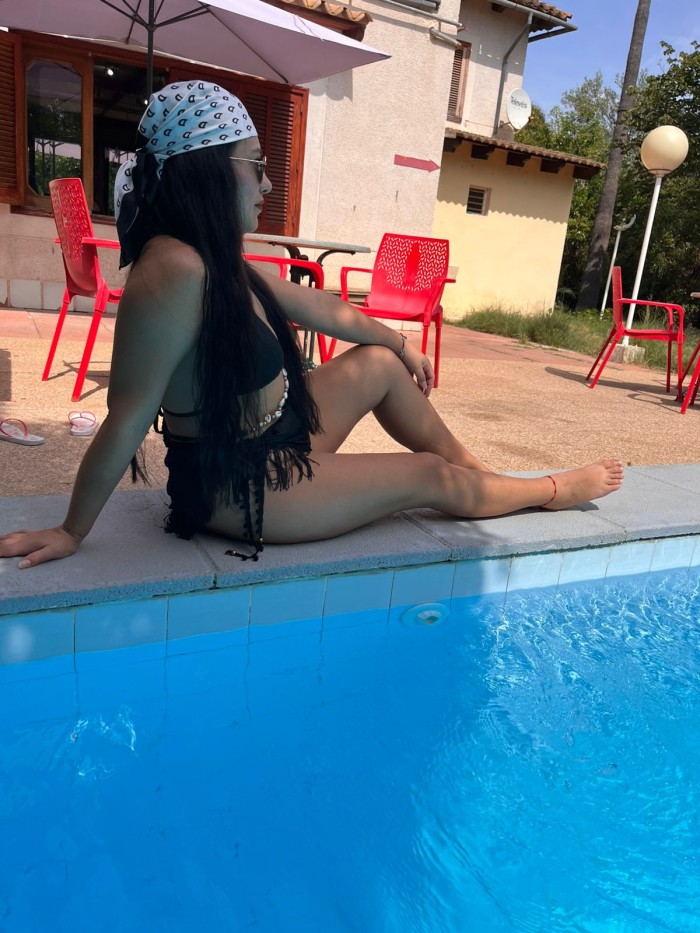 Madurita caliente seductora en vía julia