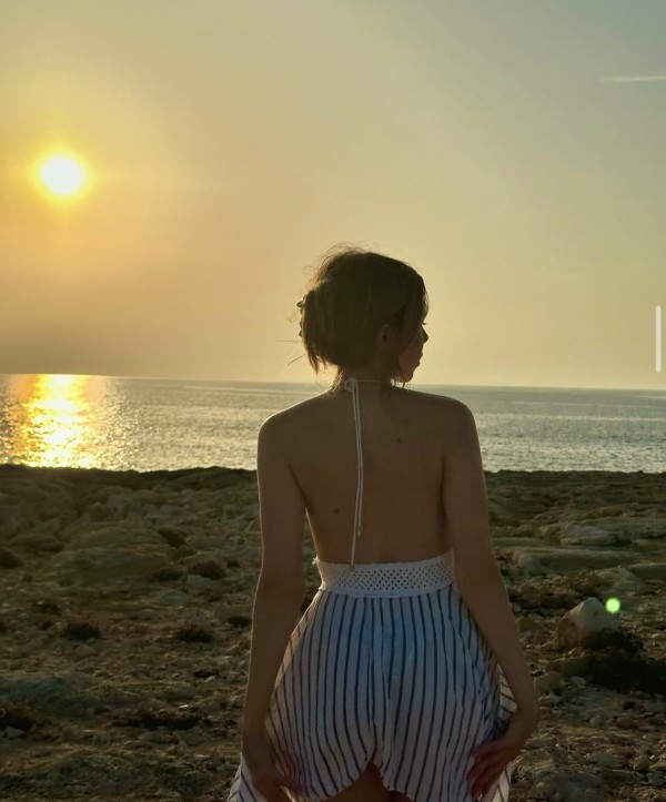 22 AÑOS !! CUERPAZO!! BRASILEÑA! NUEVA EN LA ISLA