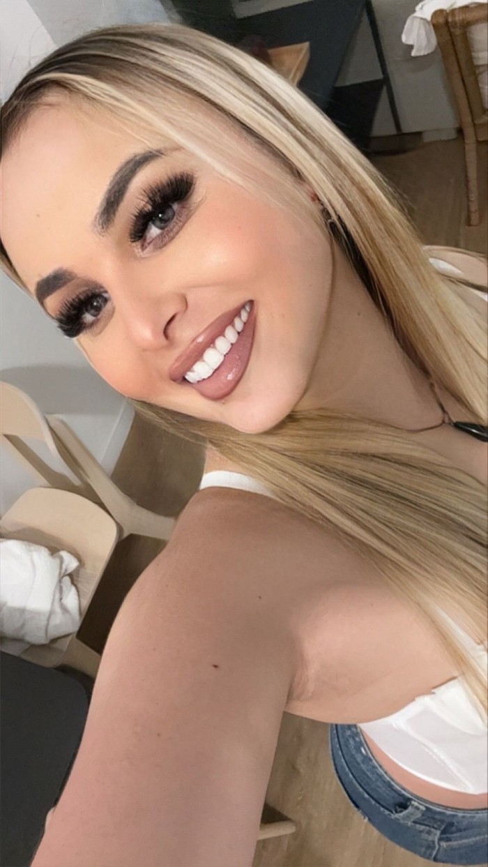 CARLA UN ENCUENTRO CON ENCANTO 662439974