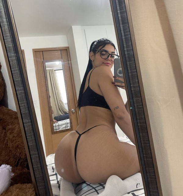 Guapísima jovencita latina novedad