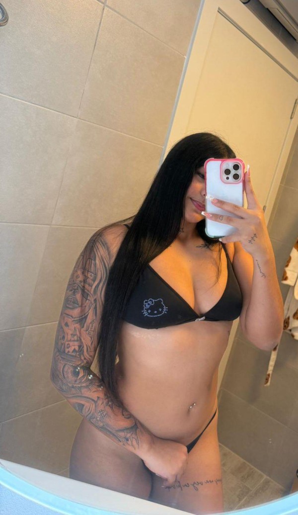VEN Y CUMPLE TUS FANTASIAS CON NOSOTRAS