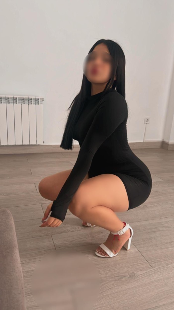 TU FIESTERA SIN LIMITES JOVENCITA CACHONDA EN ELDA