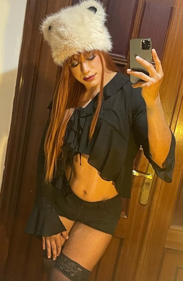 CATALINA LATINA COMPLACIENTE XL