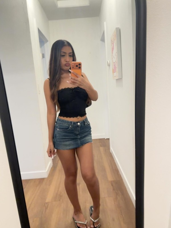 Stefany, Tu vecina universitaria favorita (19 añitos) en Torrevieja