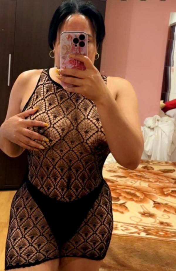 Chica caliente y fiestera y muy besucona