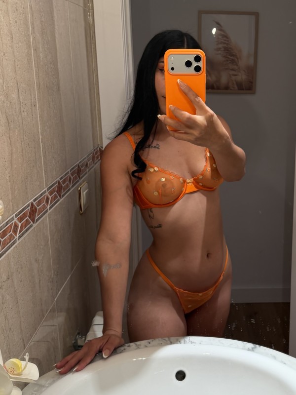 Latina ardiente adicta al sexo y muy viciosa