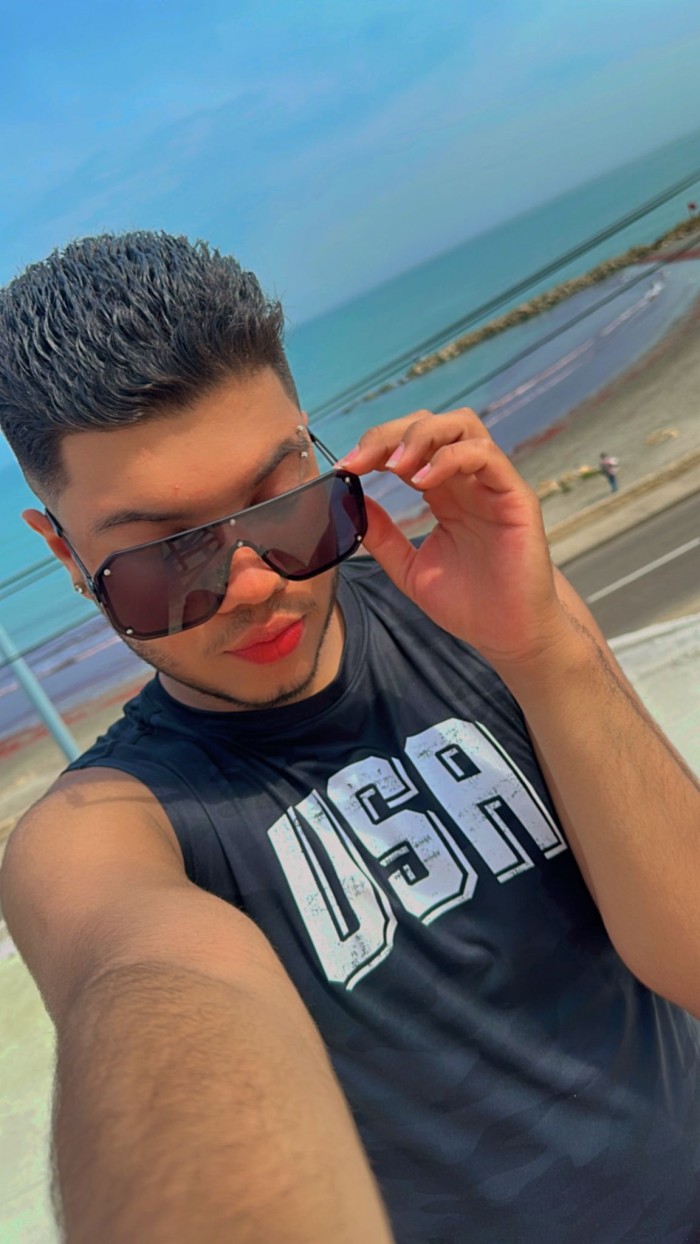 COLOMBIANO jovencito