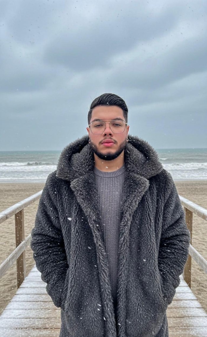 COLOMBIANO jovencito
