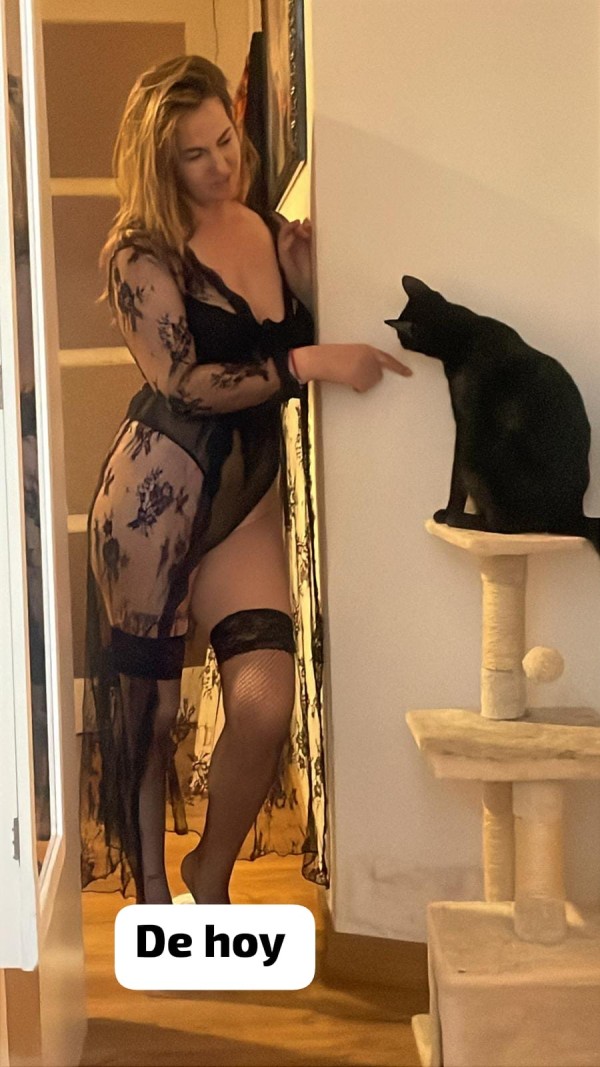MILF ANGY 49 y SABRINA 33