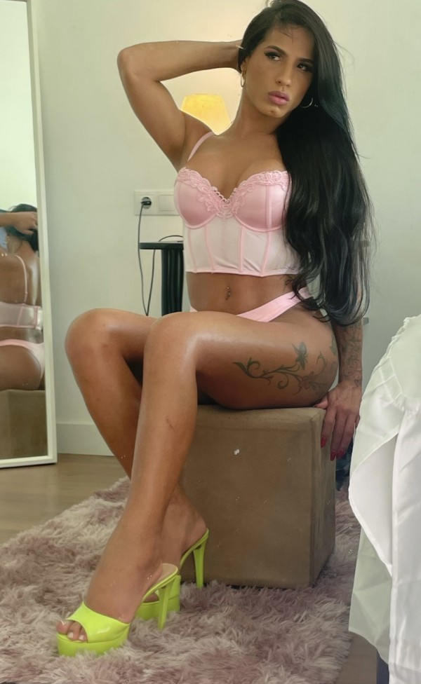 BRASILEÑA Caliente activa y pasiva sin límites,