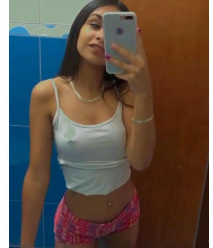 Cachonda y sumisa