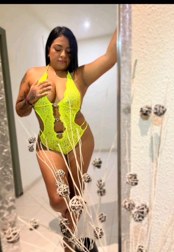 SARA FIESTERA MORBOSA COMPLETA SIN LIMITES, CHOCHITO BIEN RICO EN PALMA