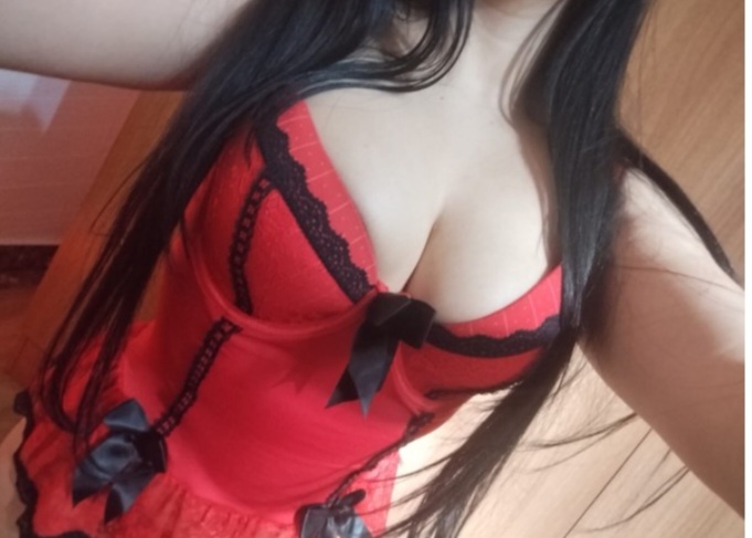NOVEDAD NICOLE FIESTERA MORBOSA CACHONDA DISCRETA EN TOMELLOSO