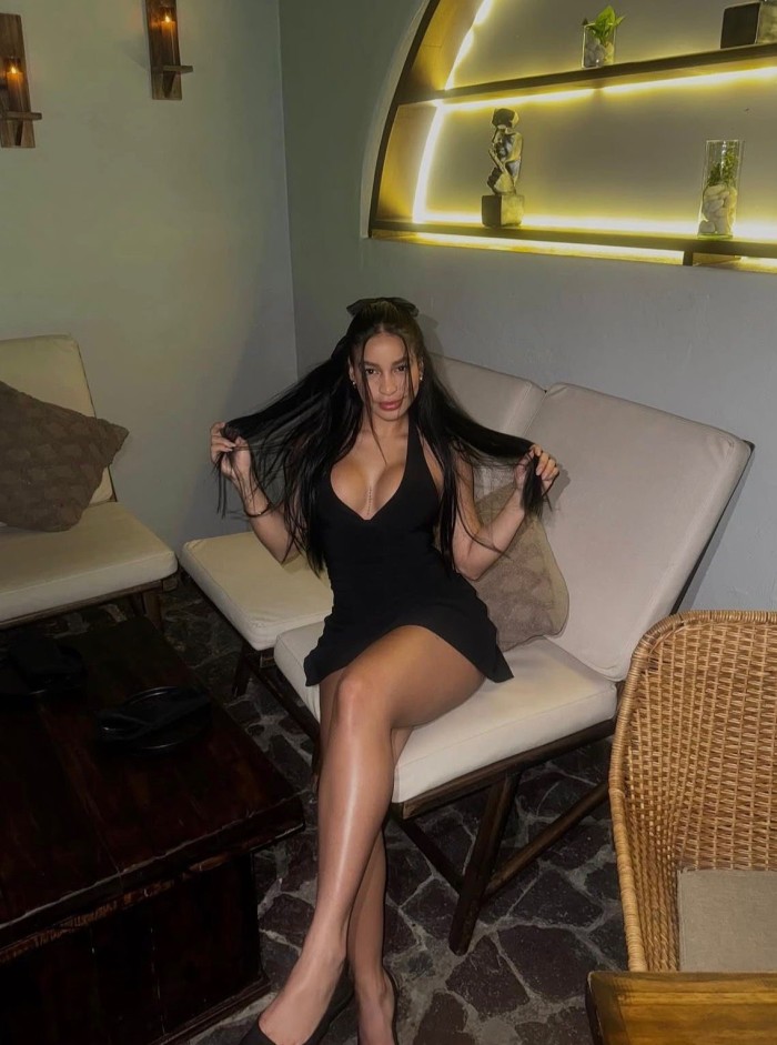 Colombiana muy guapa y decidida NOVEDAD