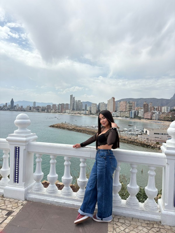 SARA COLOMBIANA SUPER COMPLACIENTE EN BENIDORM