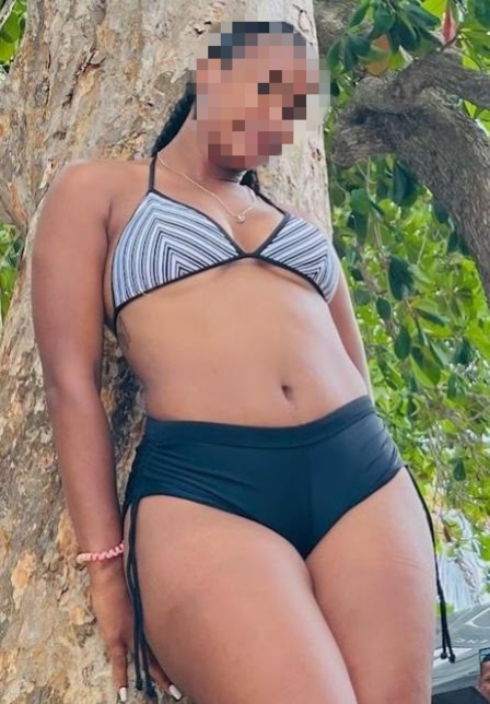 Novedad muy jovencita morena con labios carnosos
