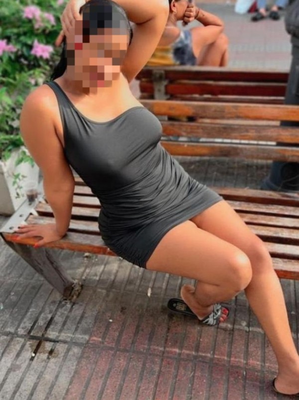 Novedad muy jovencita morena con labios carnosos