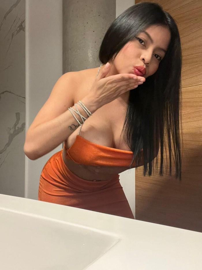 Colombiana teen muy guapa , ven a disfrutar
