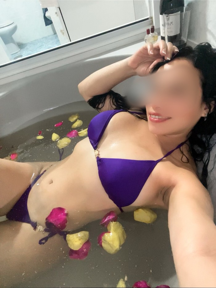 Celeste Mágica y sexy