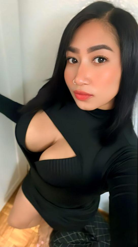 LATINA MUY COMPLACIENTE EN USERA PLAZA ELIPTICA