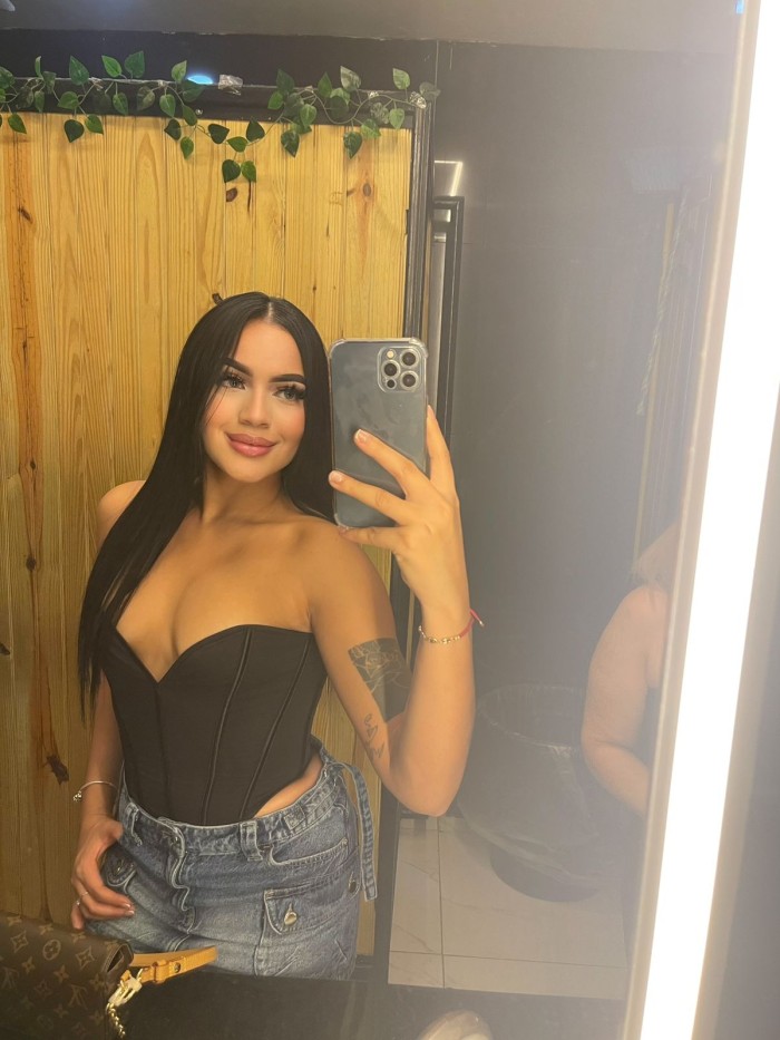 Zoe,CHICA TOP MODELO COLOMBIANA RECIEN LLEGADA.