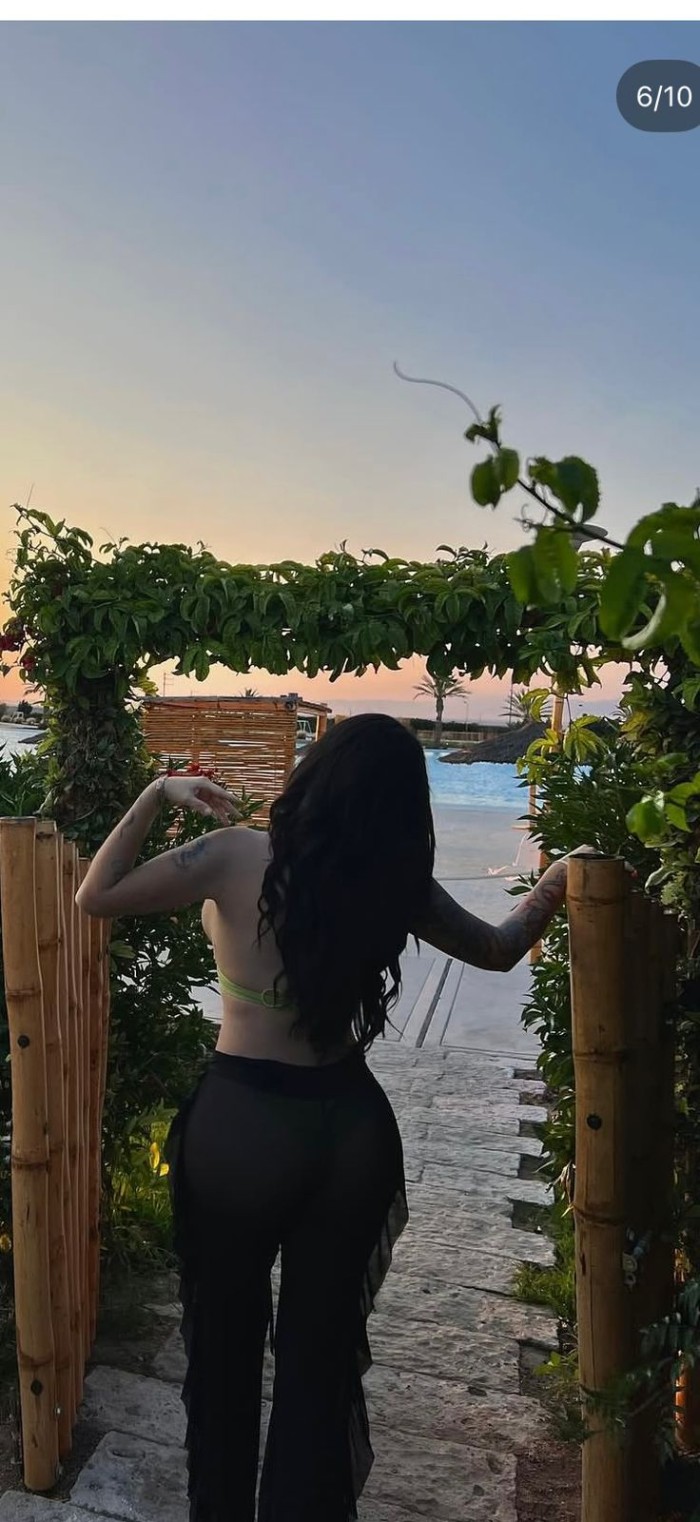Alexia joven peruana 22 años valencia